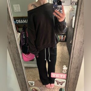 Cozy Dark Gray Crew Neck Sweatshirt